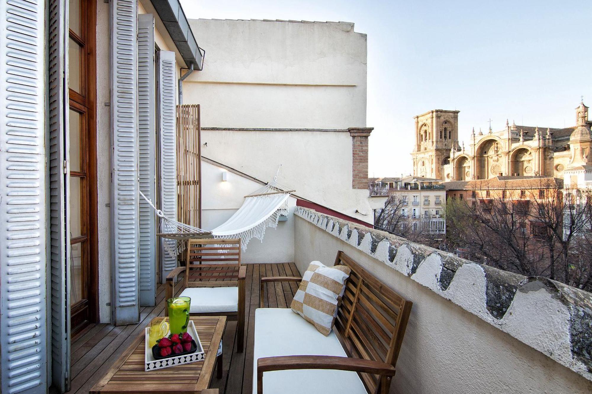 Bibrambla Penthouse Over Cathedral Granada