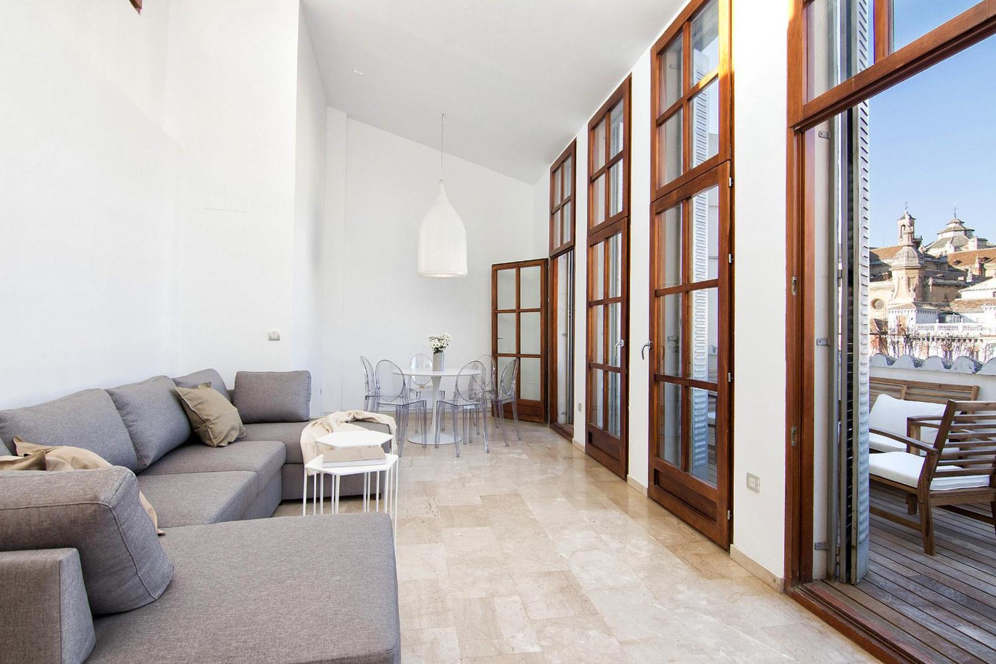 Bibrambla Penthouse Over Cathedral Granada